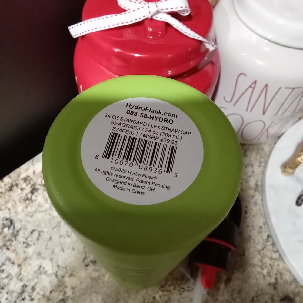 HydroFlask - Picture 2 of 8